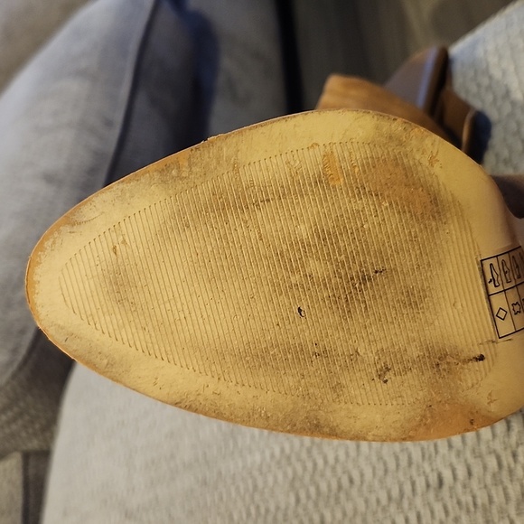 Michael kors suede/leather high boots, size 8 & 1/2. - Picture 8 of 16